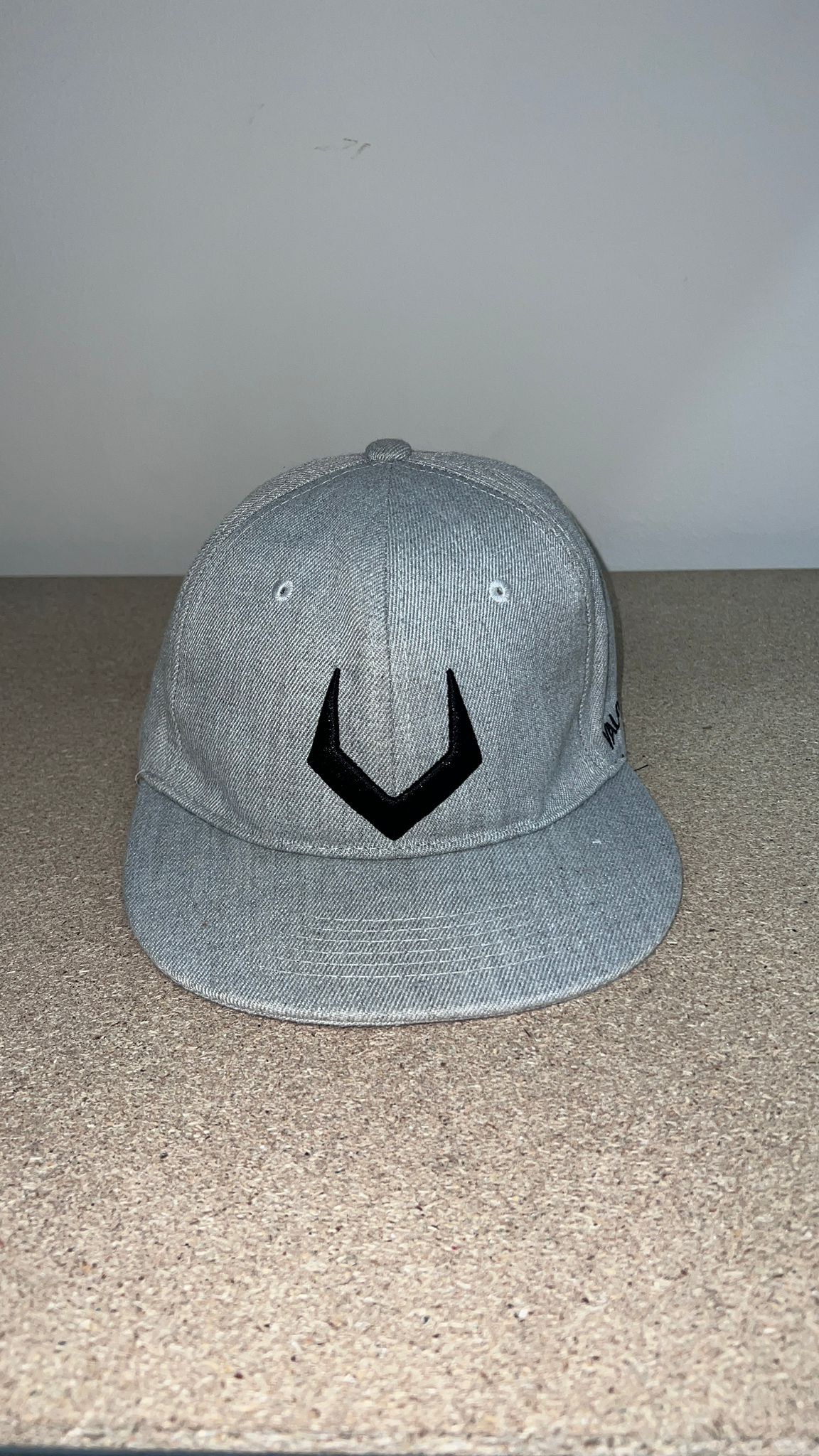 Cappellino Snapback Valourian