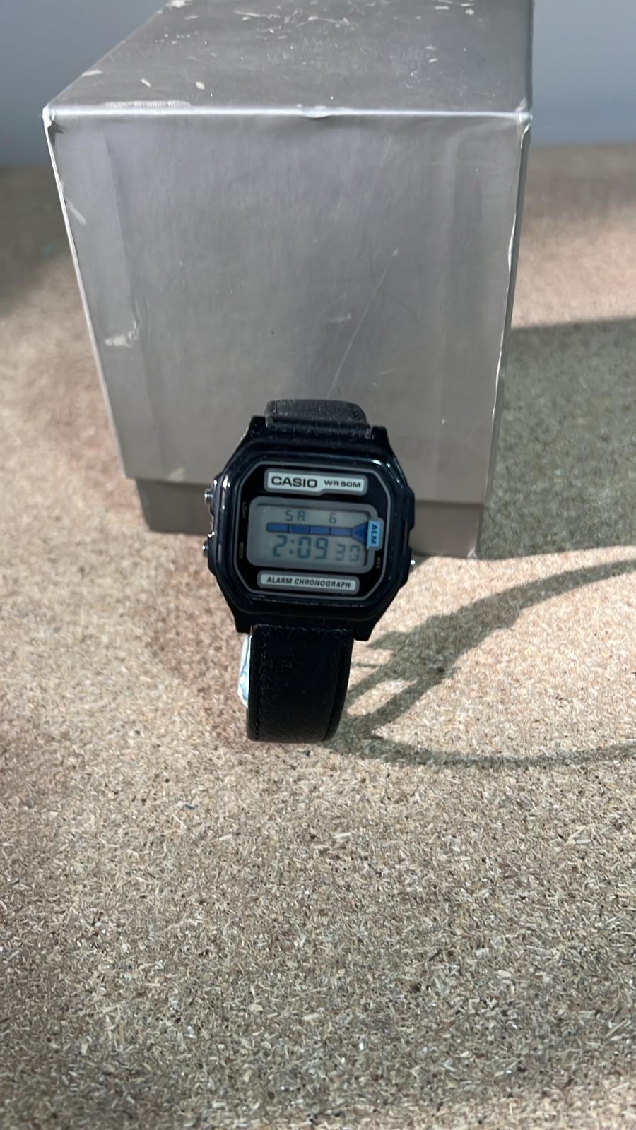 Orologio Digitale CASIO W-85 "Illuminator"